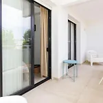 La Cala - Beachfront Few Steps Away From Sandy *